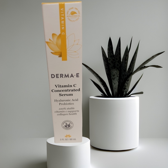 DermaE Skincare Dermae Vitamin C Concentrated Serum Hyaluronic